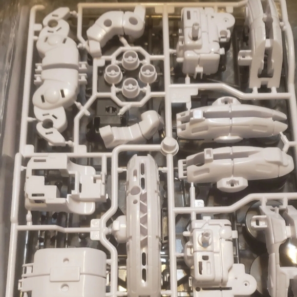 Build and Create Robotics, Create 3 Robots (New Open Box) By Discovery - Picture 7 of 11